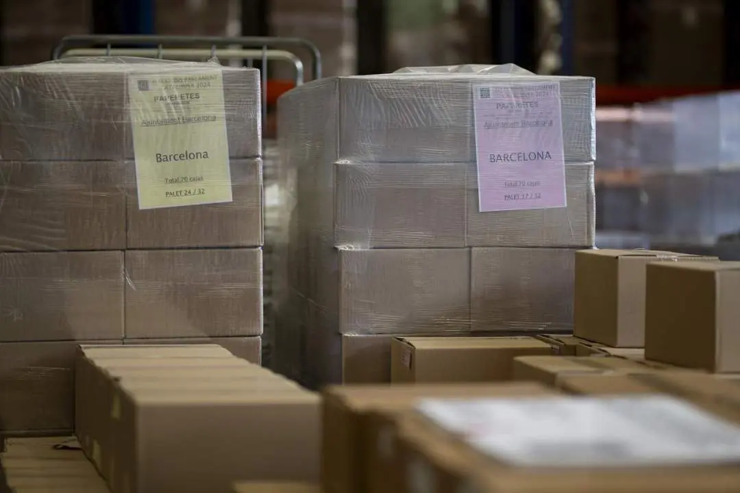 Material para las elecciones catalanas del 12M. - Lorena Sop&ecirc;na / Europa Press