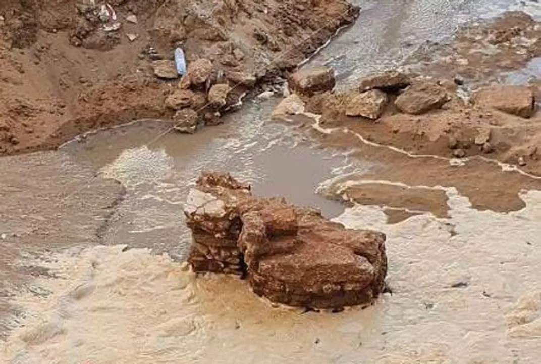 Restos arqueol&oacute;gicos sumergidos en agua en Marqu&eacute;s de Cropani. - VIVA