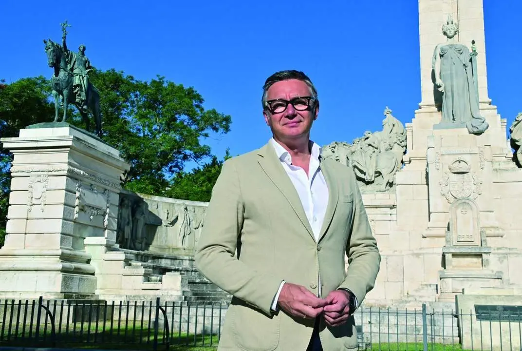 Manuel Gavira, en la Plaza de Espa&ntilde;a de C&aacute;diz. - Eulogio Garc&iacute;a