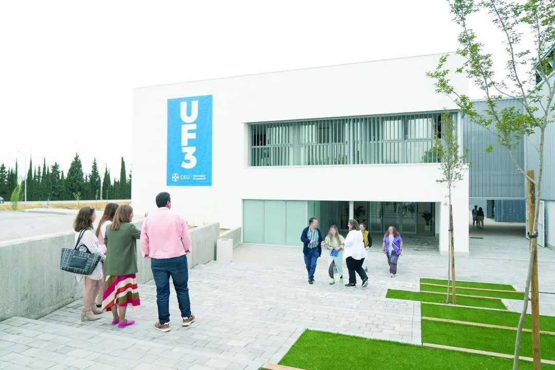 Universidad CEU Fernando III, en Bormujos. - CEU