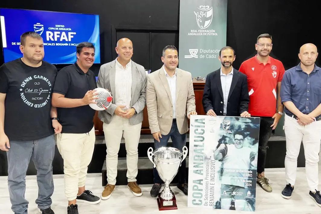 Un momento de la presentaci&oacute;n y el sorteo de la Copa Andaluc&iacute;a         - AI
