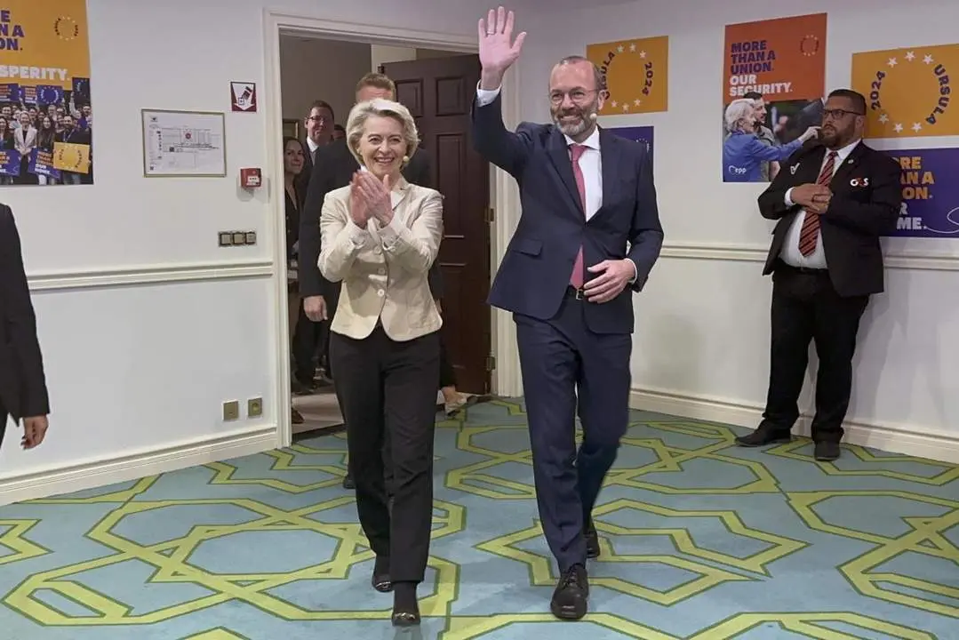 Von der Leyen y Weber. - EFE