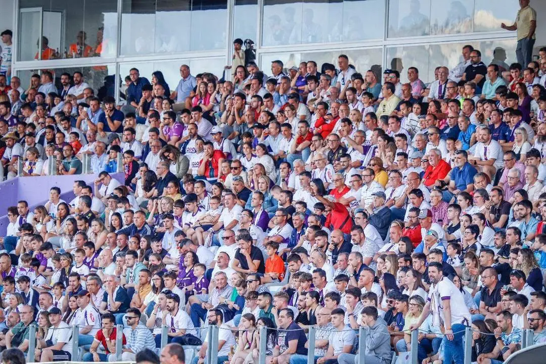 Afici&oacute;n en La Victoria.  - Real Ja&eacute;n
