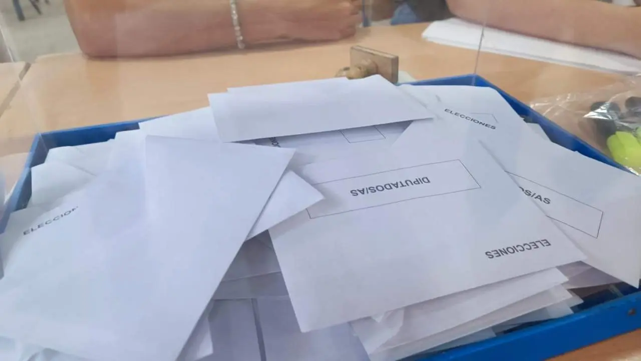 ELECCIONES. - VIVA
