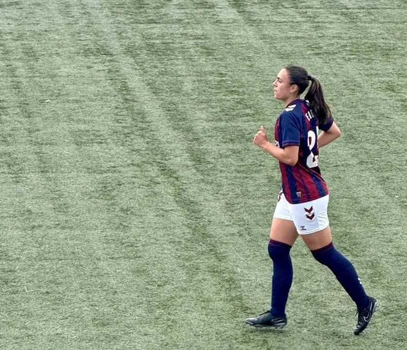 La autora del gol. - @SDEibar / X
