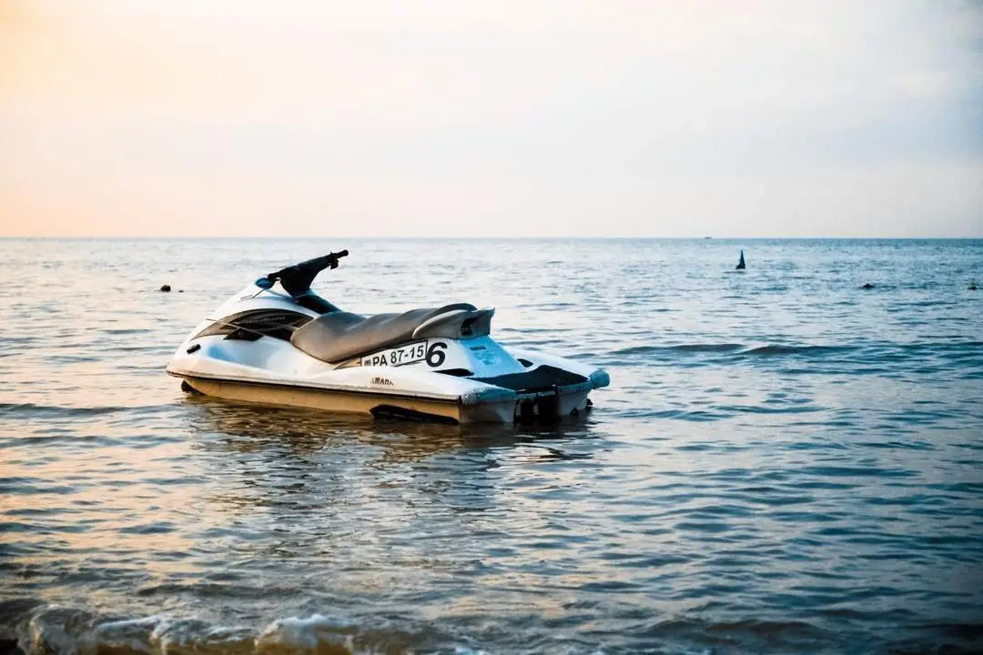 Moto de agua. - Donald Tong en Pexels