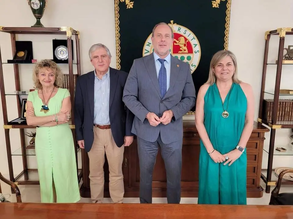 Reuni&oacute;n con L&oacute;pez Barneo.  - UJA