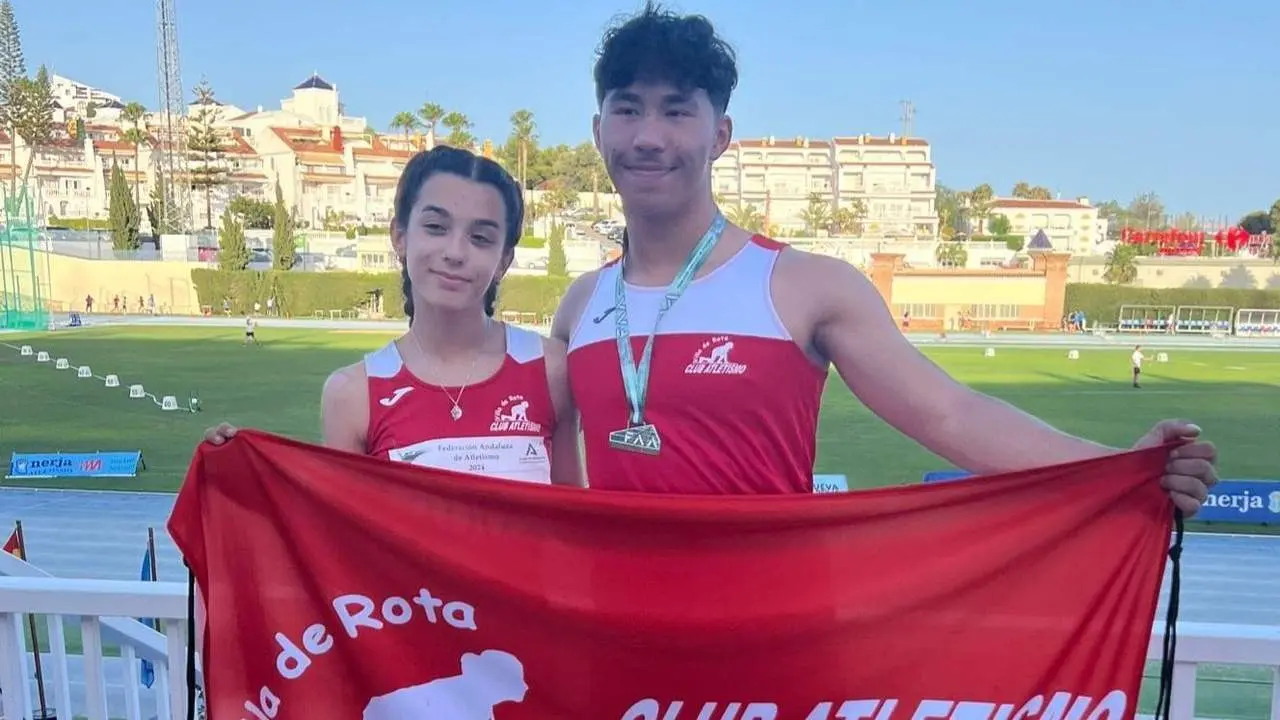 Noah Jim&eacute;nez y Luc&iacute;a Mateos en el campeonato celebrado en Nerja - 