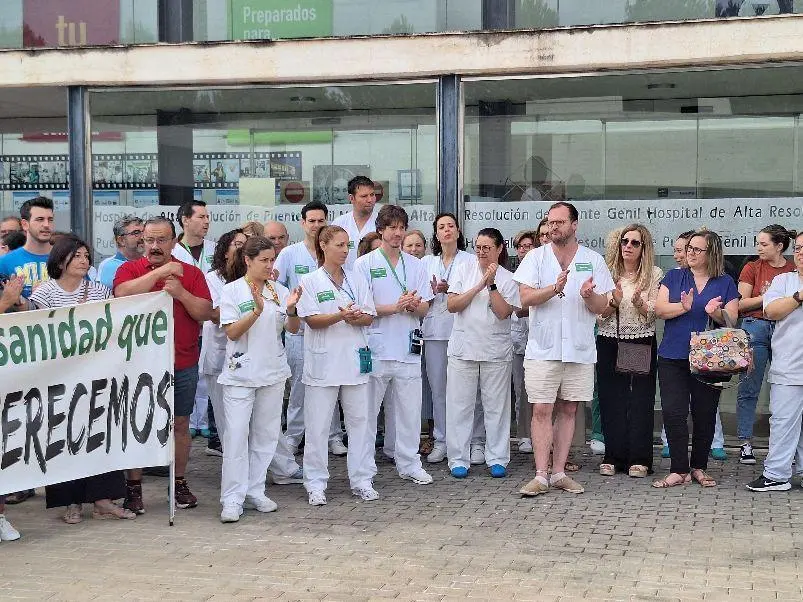 Profesionales sanitarios en su protesta. - 