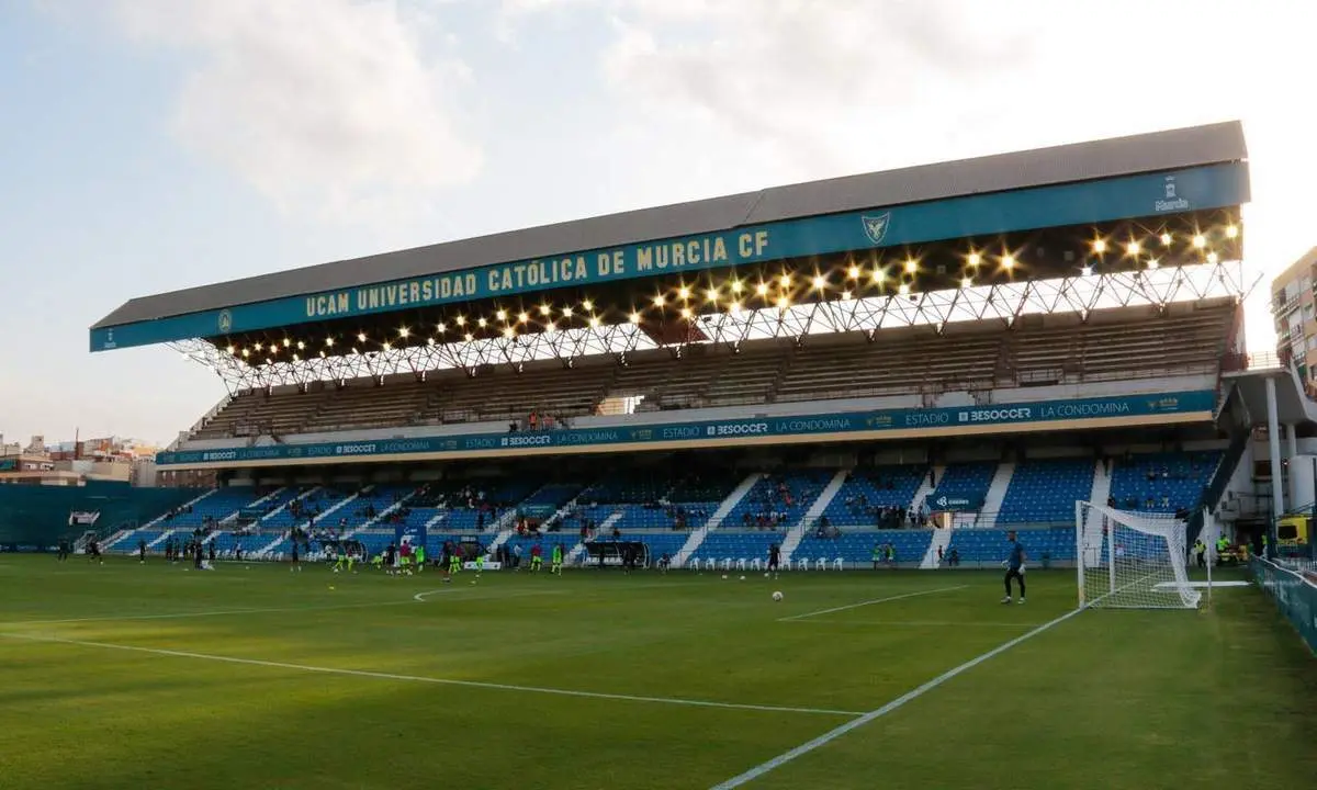 La Condomina ser&aacute; uno de los estadios que visitar&aacute;n los jerezanos. - estadiosdefutbol.com