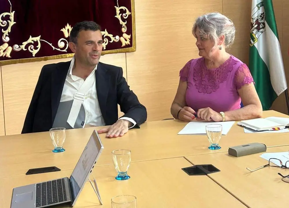 Reuni&oacute;n entre Blanca Flores y Bruno Garc&iacute;a. - VIVA