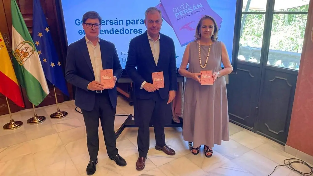 En la presentaci&oacute;n de la gu&iacute;a para emprendedores. - Viva Sevilla.