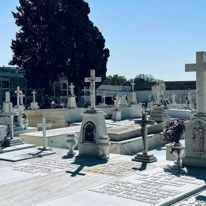 EL CEMENTERIO DE EL PUERTO. - VIVA