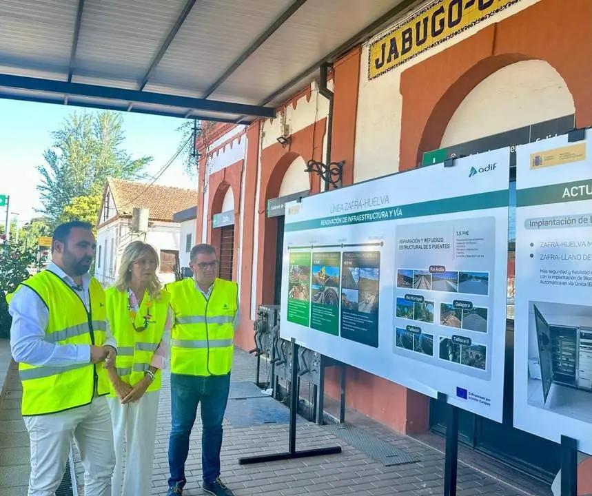 Visita a las obras en la estaci&oacute;n de Jabugo. - VH