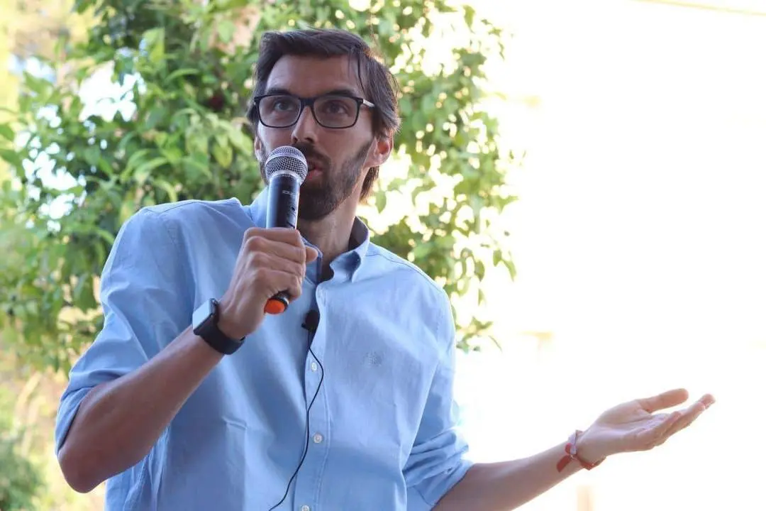 Jos&eacute; Luis Bueno.  - Viva. 