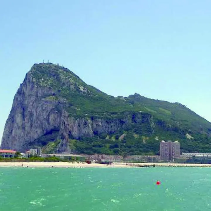 Pe&ntilde;&oacute;n de Gibraltar - AI