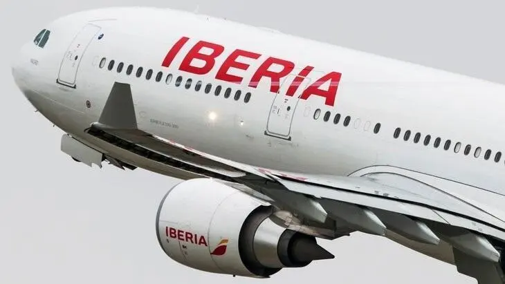 Despegue de un avi&oacute;n. - Iberia