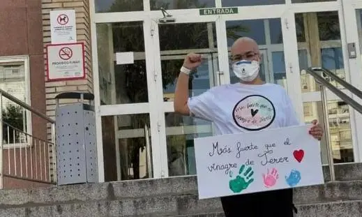 Alba Barrera, en julio, a la salida del Hospital.  - Andaluc&iacute;a Informaci&oacute;n