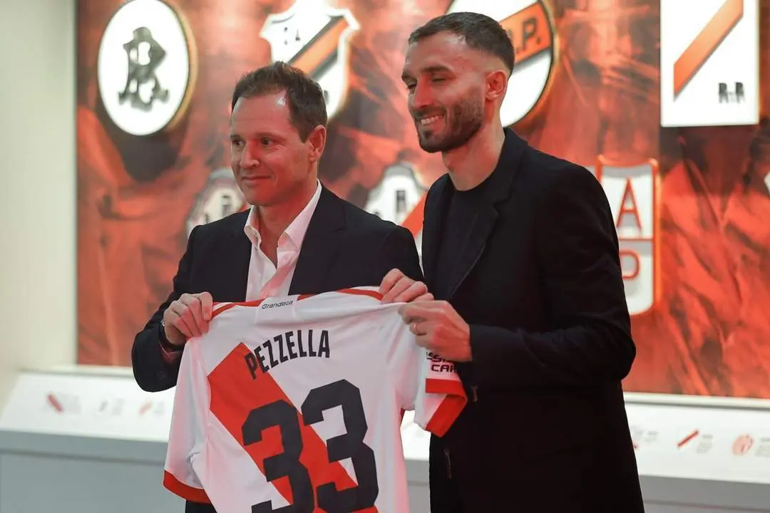 Pezzella, en su presentaci&oacute;n. - EFE