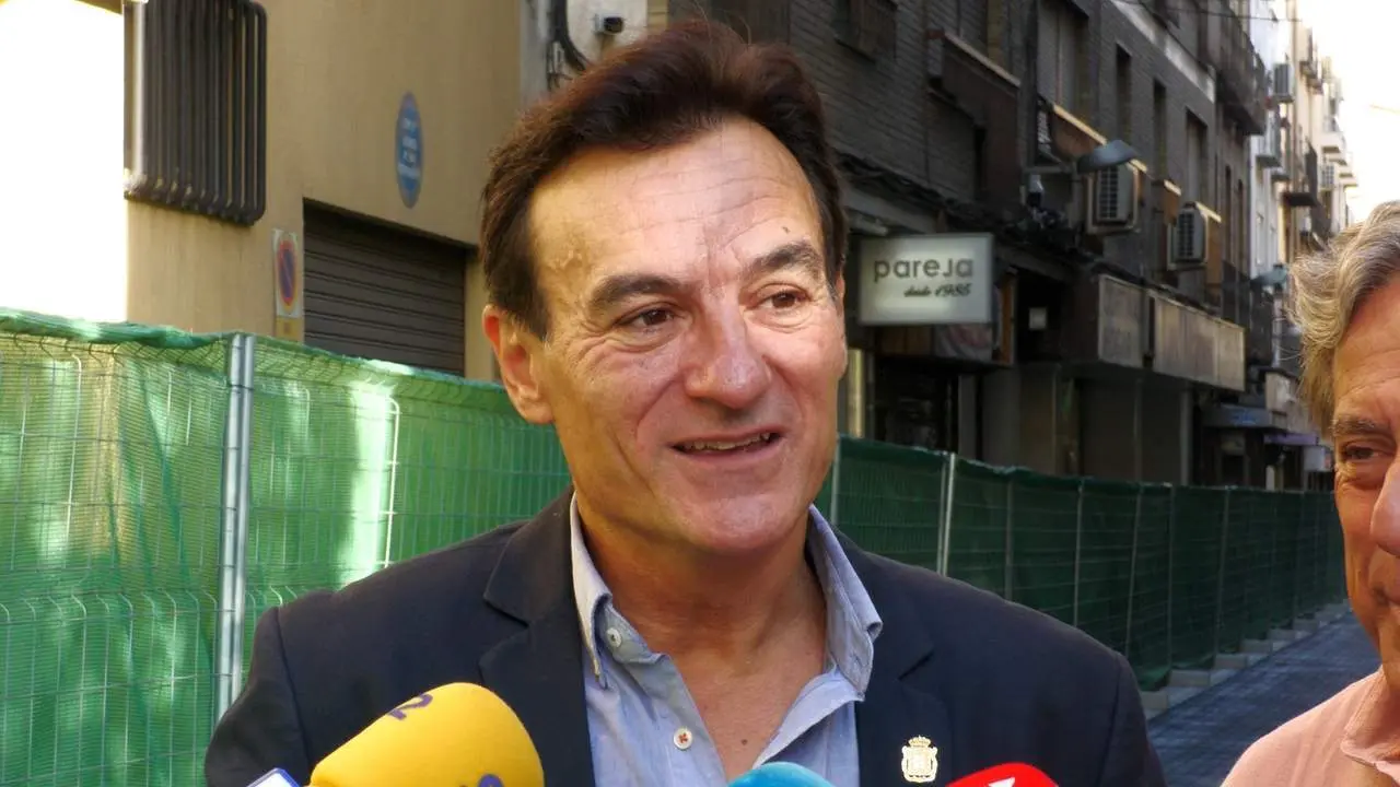 El alcalde responde a Julio Mill&aacute;n: "En el PP hay uni&oacute;n y estamos muy unidos"