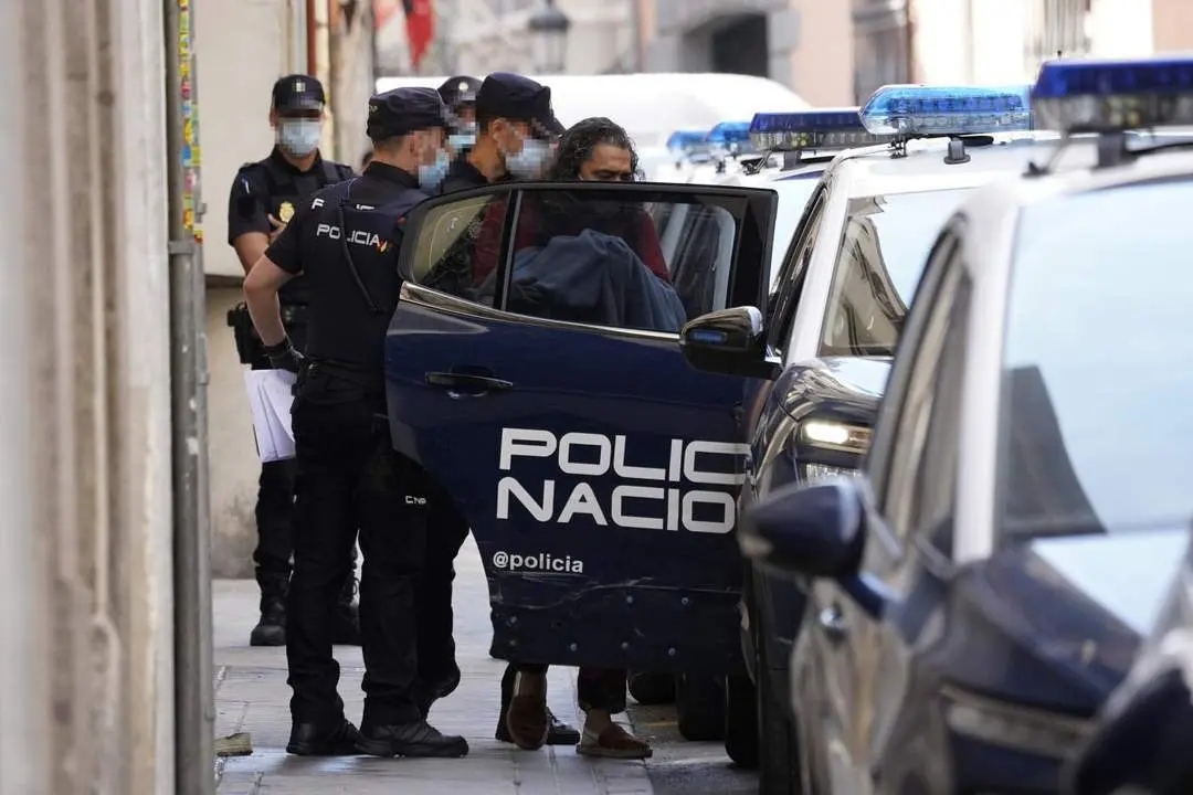 Diego El Cigala tras salir de Comisar&iacute;a para acudir a declarar al Juzgado - EP