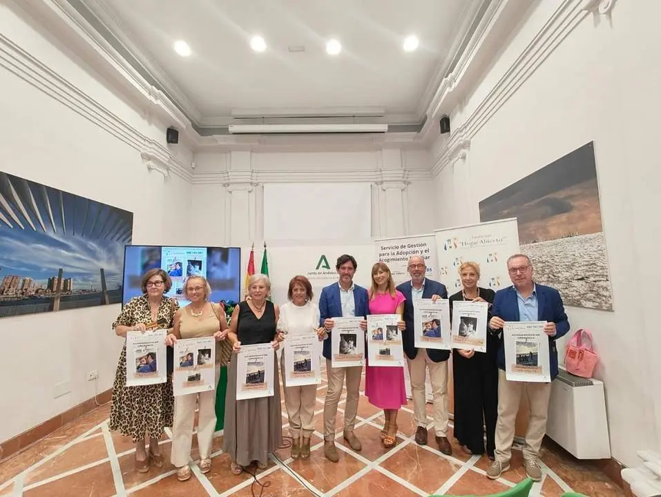Presentaci&oacute;n de la campa&ntilde;a para buscar familias de acogida urgente. - ROCA