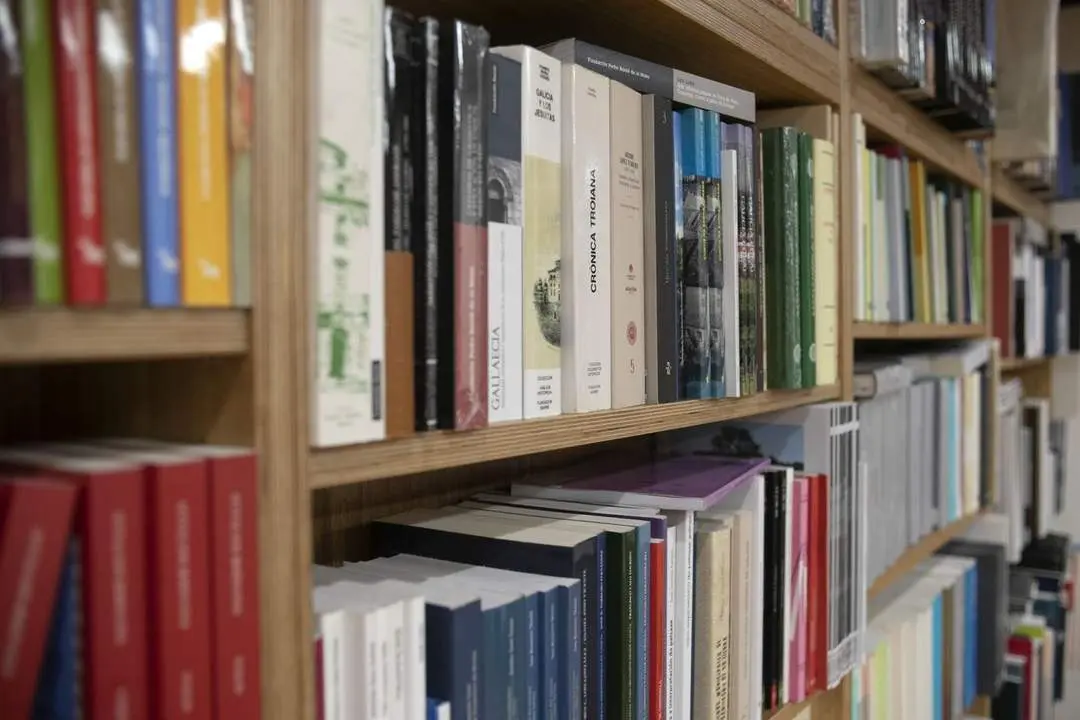 Libros. - XUNTA/ANA VARELA