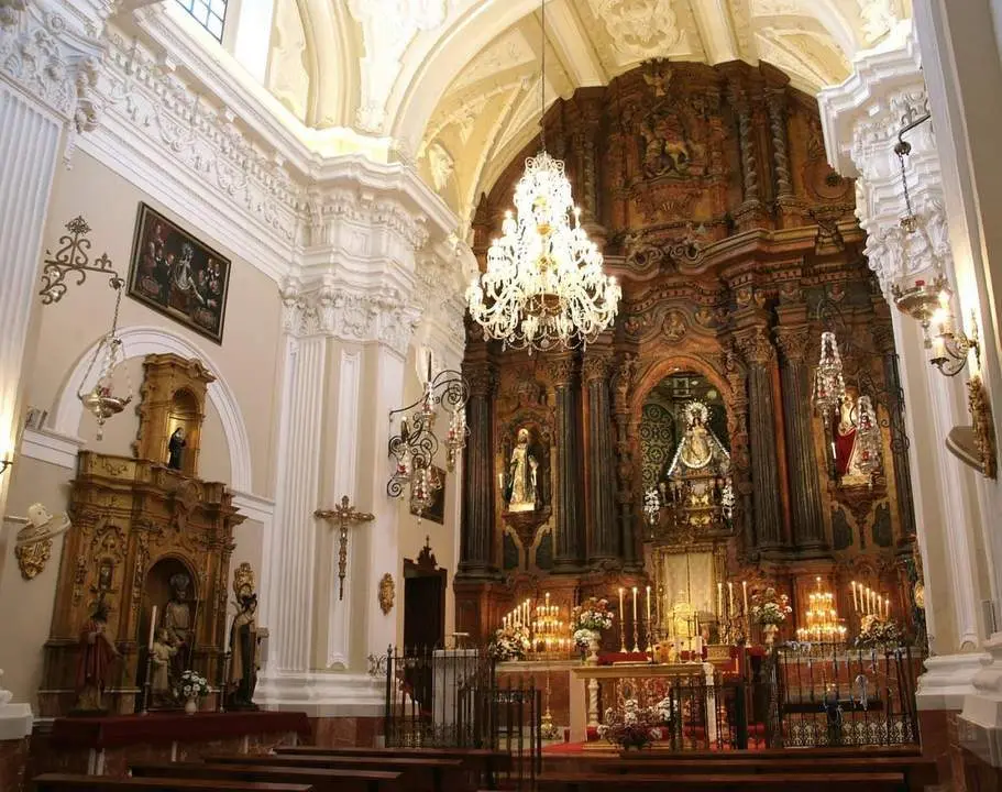 Interior del Santuario de Nuestra Se&ntilde;ora de la Concepci&oacute;n.      - 