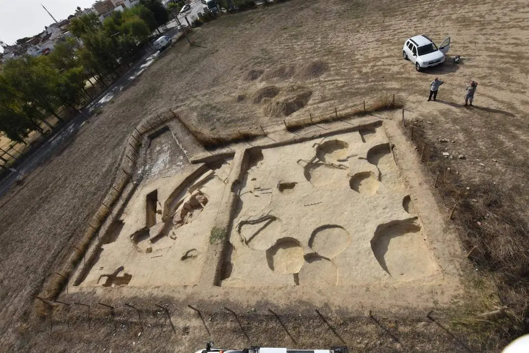 Excavaci&oacute;n de Valencina.  - archivo