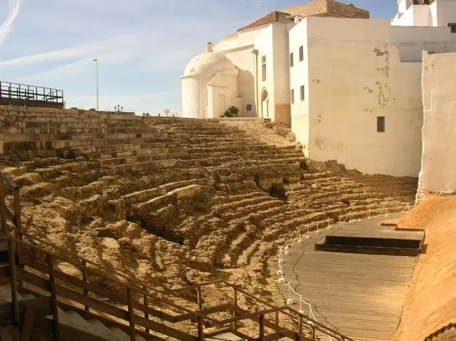 El Teatro Romano de C&aacute;diz es el m&aacute;s antiguo de la Hispania y uno de los m&aacute;s grandes.  - Eloy Coss