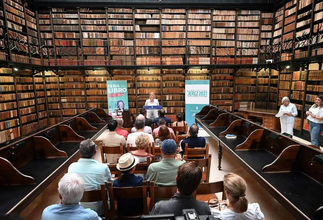 Un acto en la Biblioteca de Jerez - Viva