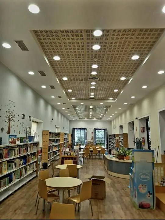 LA ILUMINACI&Oacute;N DE LA BIBLIOTECA. - EPDU