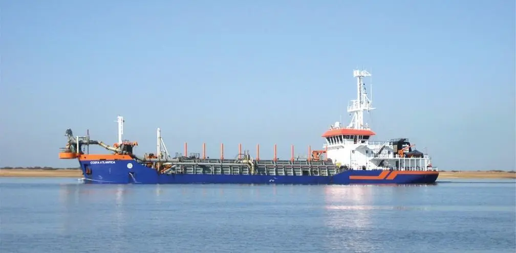 Embarcaci&oacute;n para dragados en la R&iacute;a de Huelva. - VH