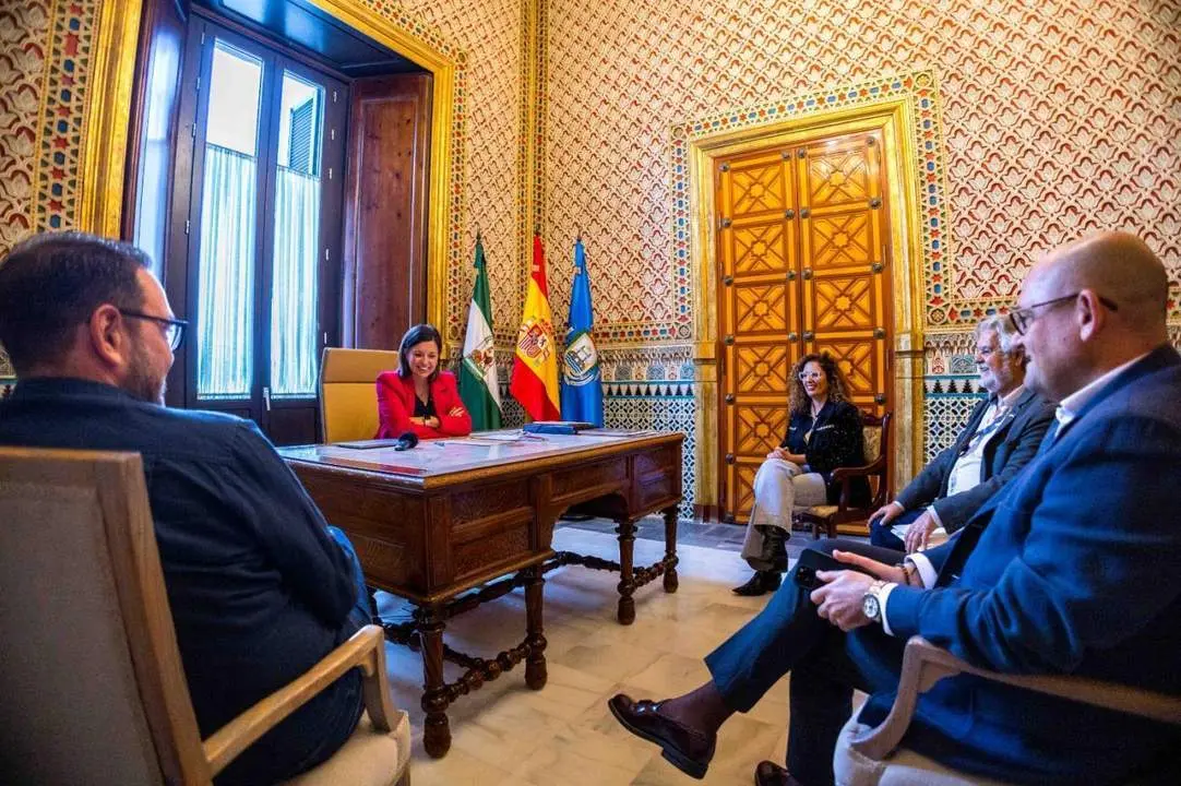 La alcaldesa Patricia Cavada llama a los futuros Reyes Magos  - RLI