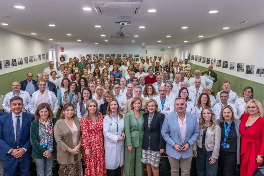 Imagen de familia en el acto.  - Junta 