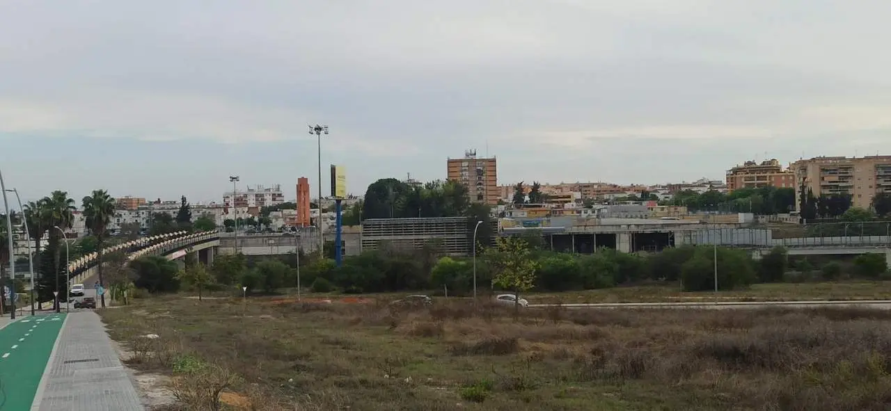 Franja de terreno que separa Tomares y San Juan. - AYTO TOMARES