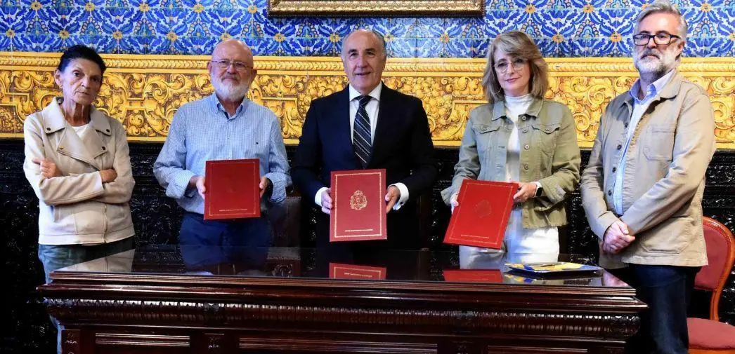 Firma del convenio entre Memoria de Algeciras y el Ayuntamiento. - AI