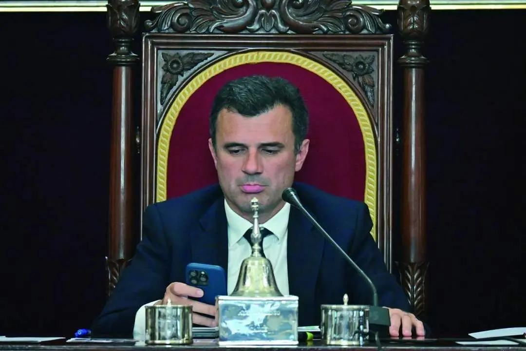 El alcalde de C&aacute;diz, Bruno Garc&iacute;a, en el Pleno municipal. - Eulogio Garc&iacute;a