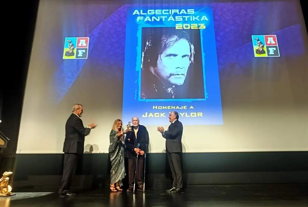 Clausura de Algeciras Fant&aacute;stika. - A. I.