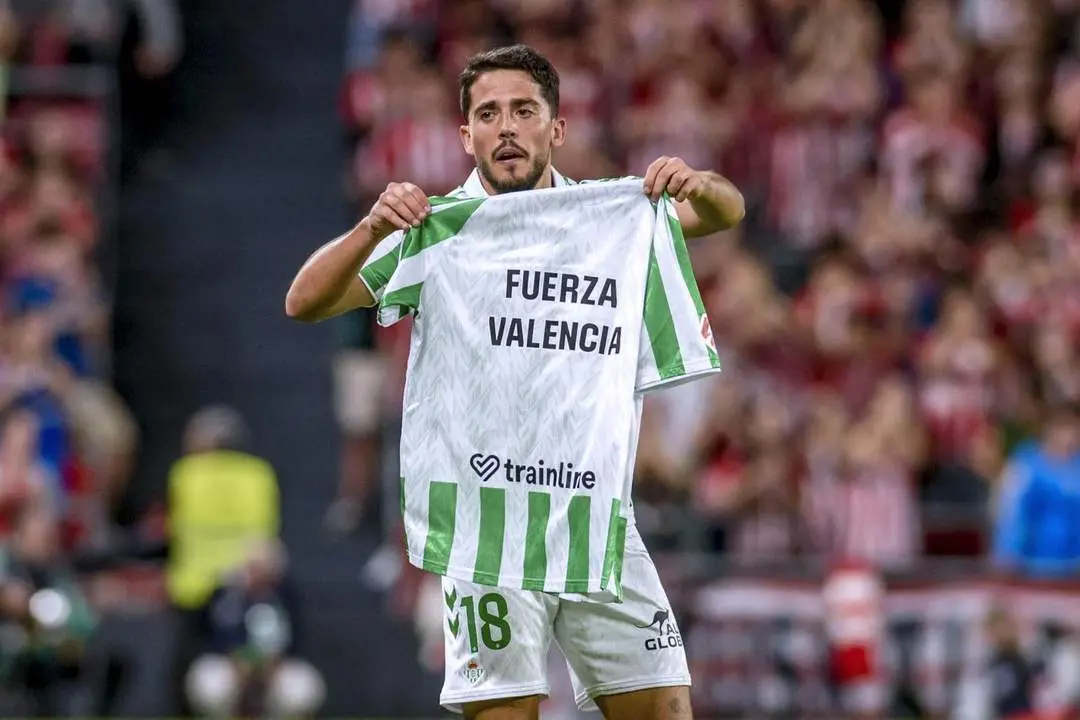 Mensaje del b&eacute;tico Pablo Fornals tras su gol al Athletic. - EFE / Javier Zorrilla
