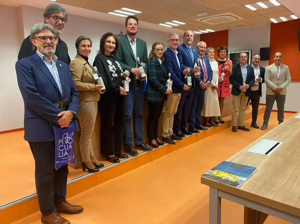 Presentaci&oacute;n de &lsquo;Aove & Ciencia&rsquo;. - UJA