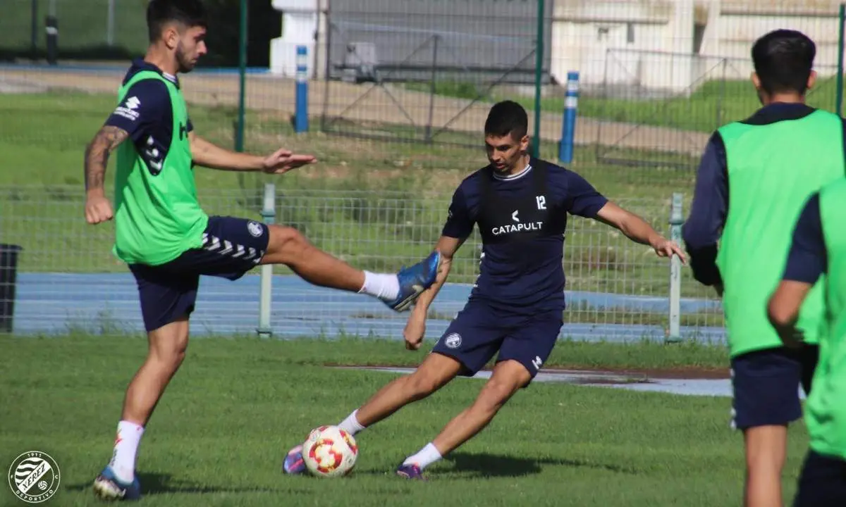 Entrenamiento del Xerez DFC esta semana en el Pepe Ravelo. - J.A. Zarzuela