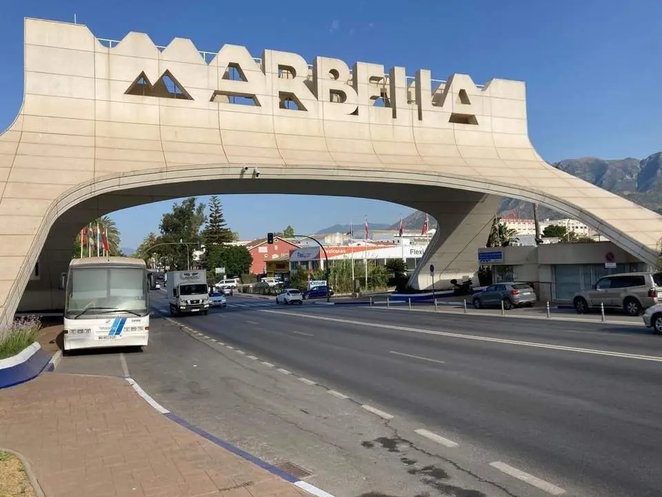 Arco de entrada a Marbella. - EUROPA PRESS