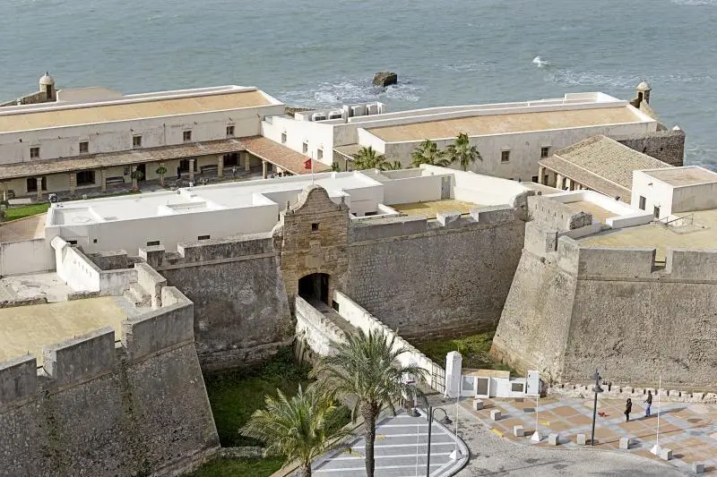 Castillo de Santa Catalina. - Viva