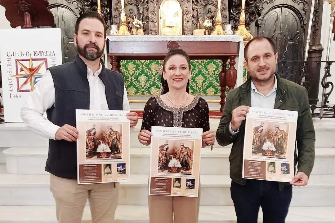 Rafael Ib&aacute;&ntilde;ez, Pacote Pizarro y Ana Troncoso en la presentaci&oacute;n - Ra&uacute;l J. Bustillos