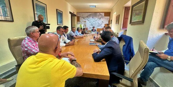 Encuentro de la comisi&oacute;n de Los Puentes en Urbanismo, en abril.  - Fran Cano