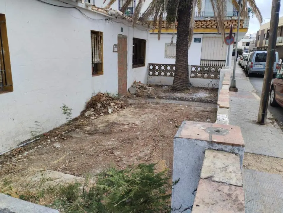 Casas de los Maestros en Punta Umbr&iacute;a - A.P.U.