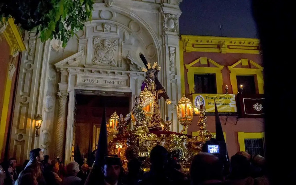 El Gran Poder. - Archivo