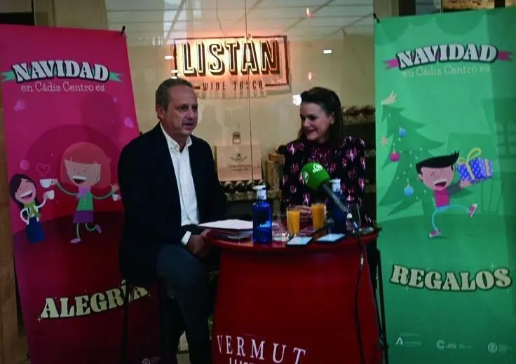 El presidente de CCCA, Jos&eacute; Amaya, y la concejala Beatriz Gandullo. - Eulogio Garc&iacute;a