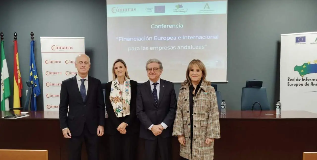 En las jornadas de C&aacute;maras Andaluc&iacute;a y Junta. - Viva Sevilla.